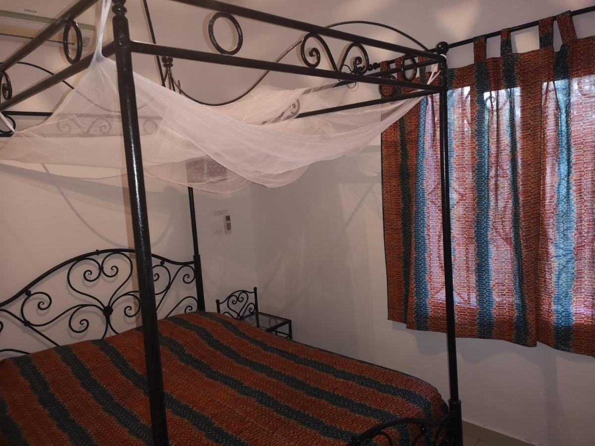 Keur Baboune M'Bour Exterior photo
