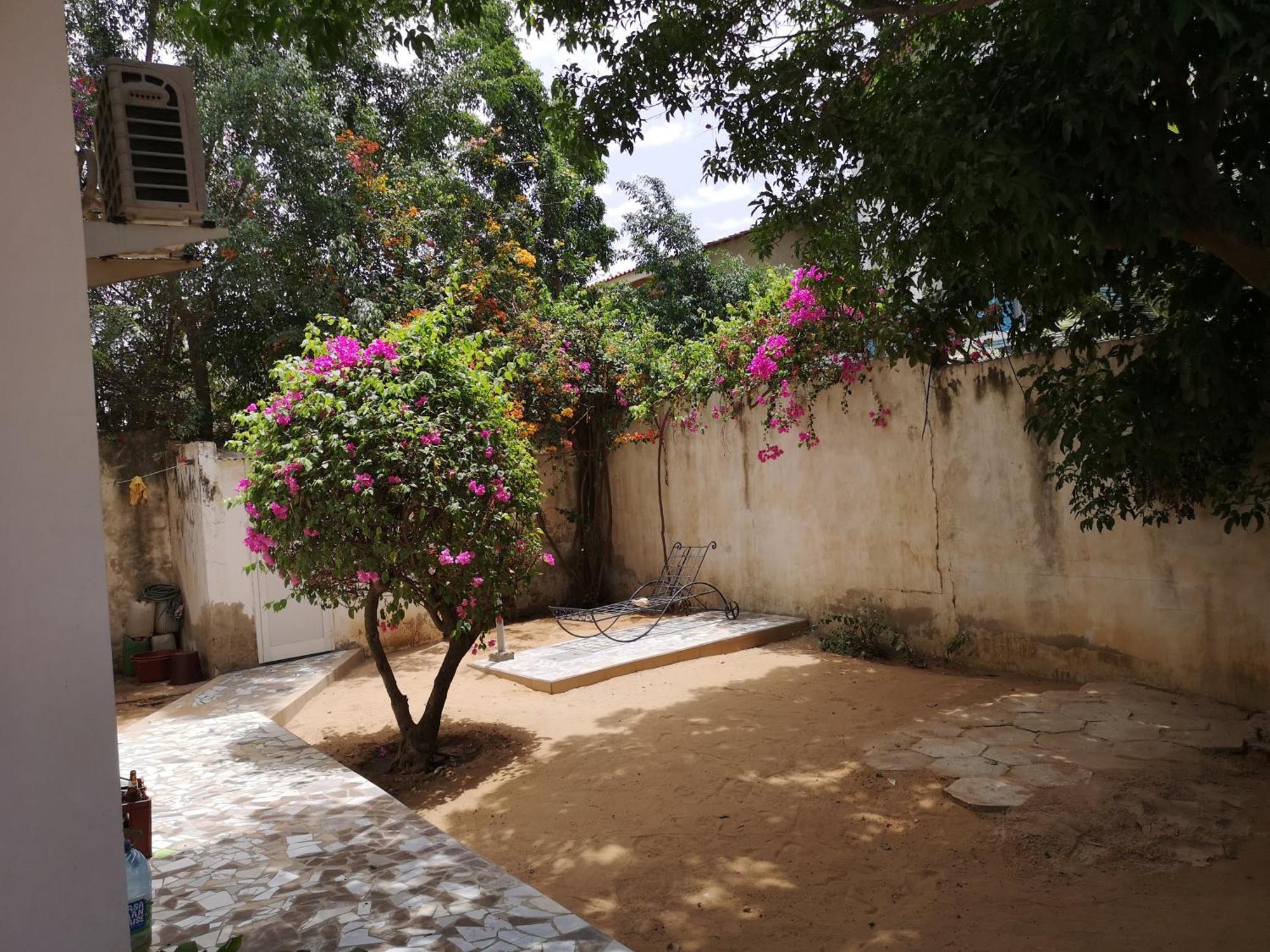 Keur Baboune M'Bour Exterior photo